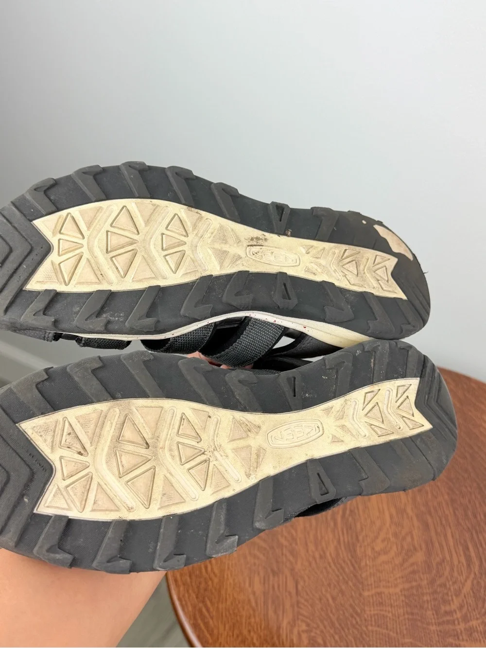 KEEN Boys’ Big Kids Gray Coral Closed-Toe Sport Sandals Size 6
